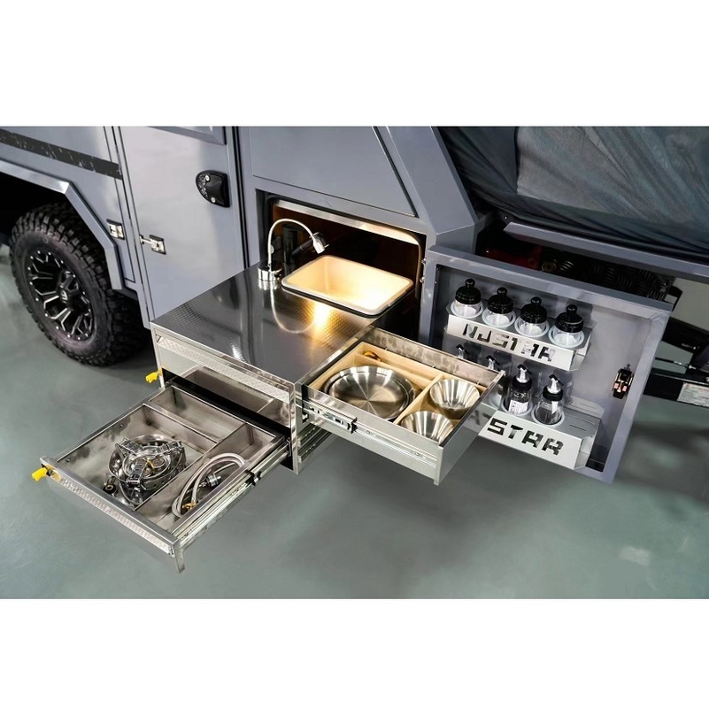 16ft Off Road Folding Camper Trailer Con Capacità di 2 Adulti e 2 Bambini Travel Trailer