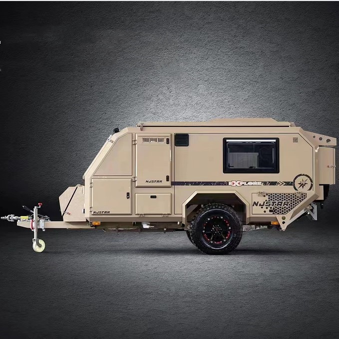 Piccole camere da letto bianche del caravan 1500kg 2 del campeggiatore di Off Road per la visita all'aperto della famiglia