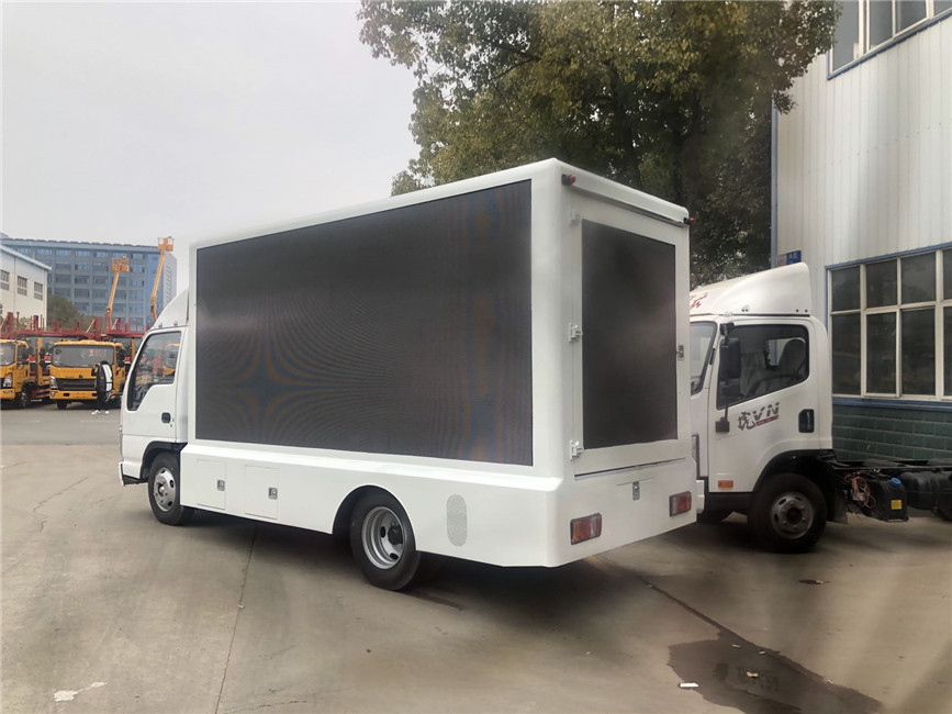 P5 LED che annuncia il tipo mobile del combustibile diesel di Lhd del camion del tabellone per le affissioni con il generatore e gli altoparlanti