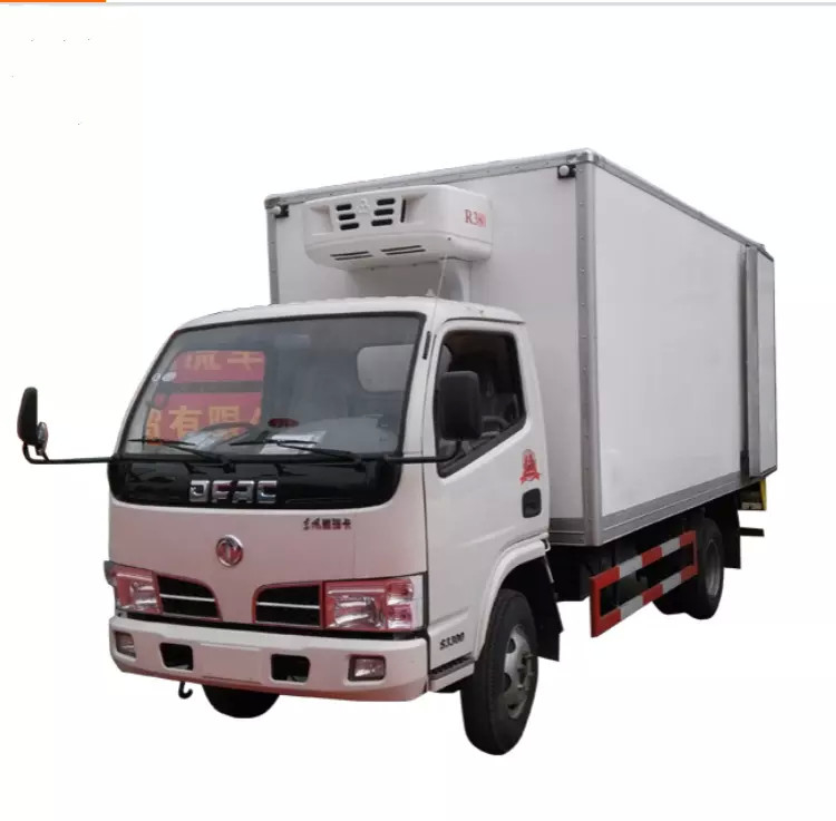 Camion Dongfeng del contenitore di frigorifero del congelatore 4*2 5 tonnellate grado -5 - -15