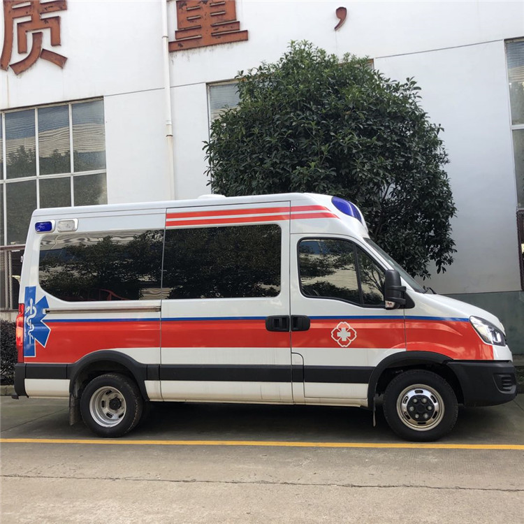 Ambulanza a uso medio del pronto soccorso di IVECO 130 km/ora del tipo diesel 4*2
