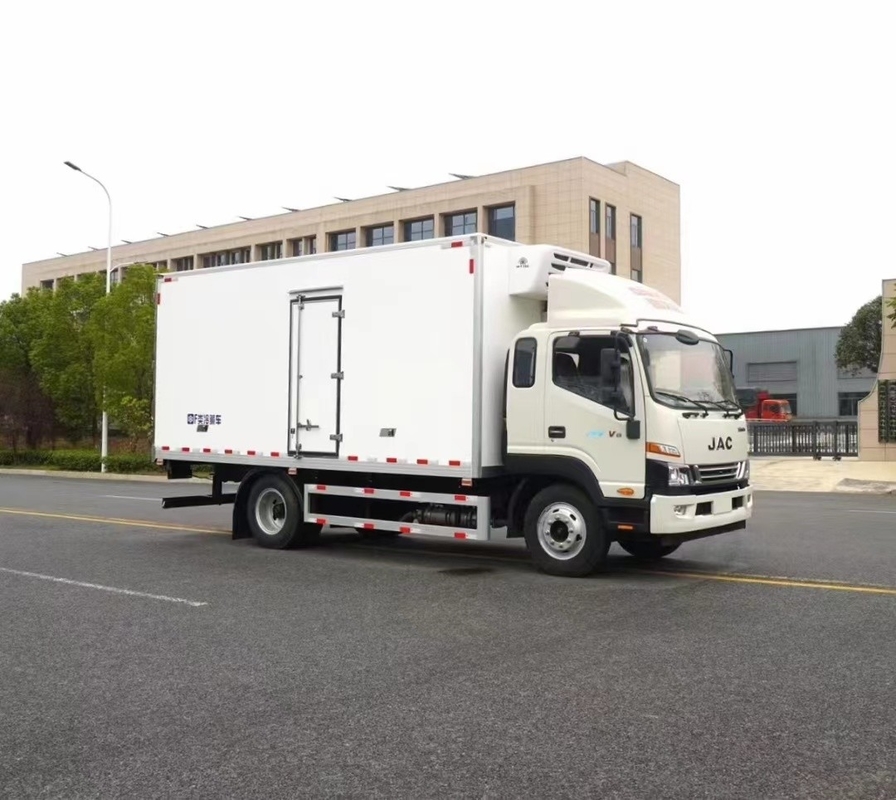 JAC 4x2 classe F furgone e camion refrigerato a Dubai -5 a -15 gradi