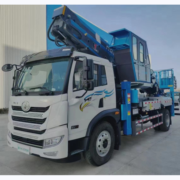L'operazione di elevata altitudine 190HP trasporta il camion su autocarro montato camion della piattaforma di lavoro aereo di 45m