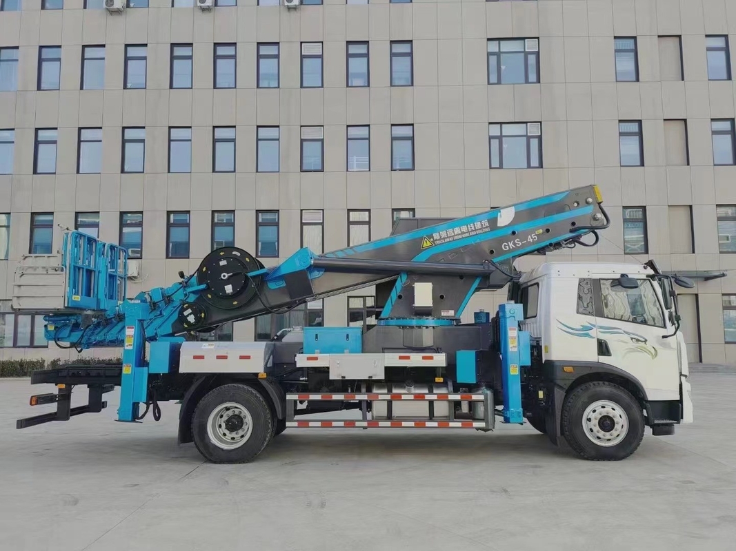 Il camion 6 della piattaforma di lavoro aereo 140KW ha spinto il camion diesel del secchio dell'EURO 3