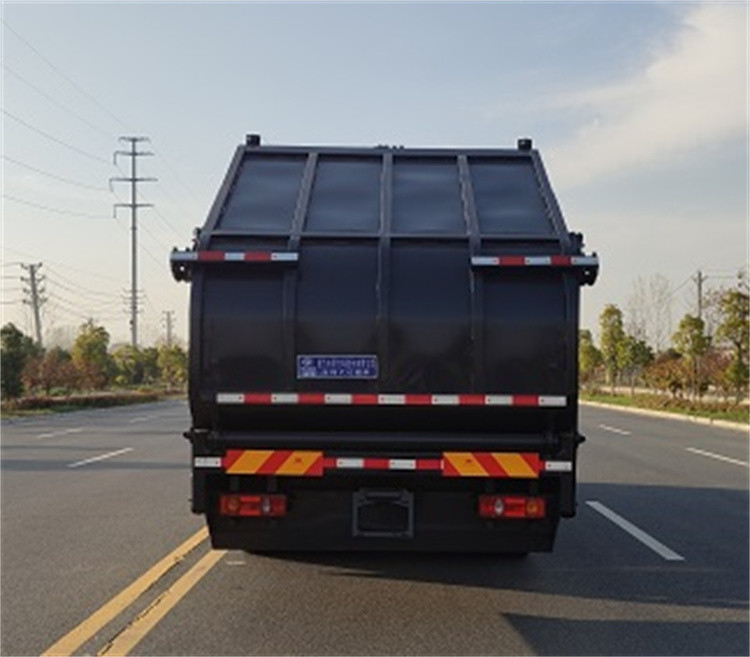 Camion spazzatura lavaggio Dongfeng 5995 Kg Compattatore Camion spazzatura con telaio in acciaio al carbonio