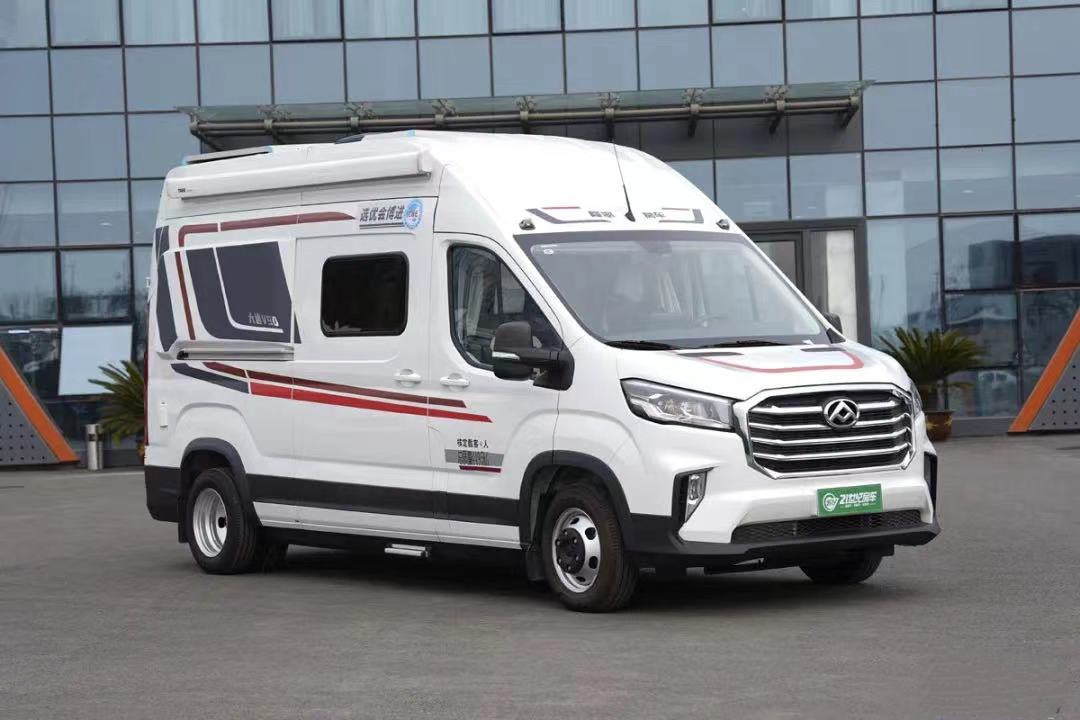 SAIC V90 Motorhome RV Caravan Outdoor Camper Touring Car in vendita
