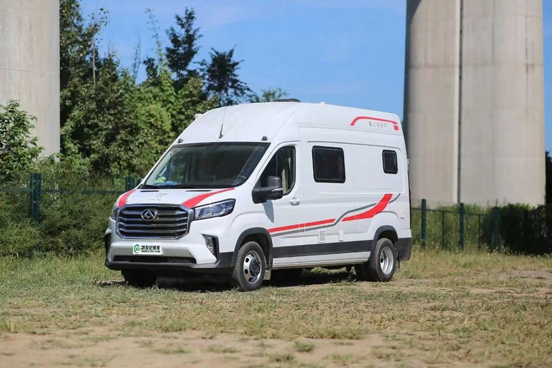 SAIC V90 Motorhome RV Caravan Outdoor Camper Touring Car in vendita