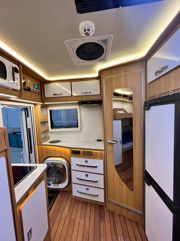 Camion a letto OE NO. CLW Base ruota 3360 mm Camping Caravan