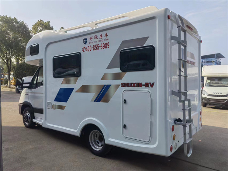Camion da turismo mobile RV Caravan Van con motore da 190 CV Max Payload 7042 Kg