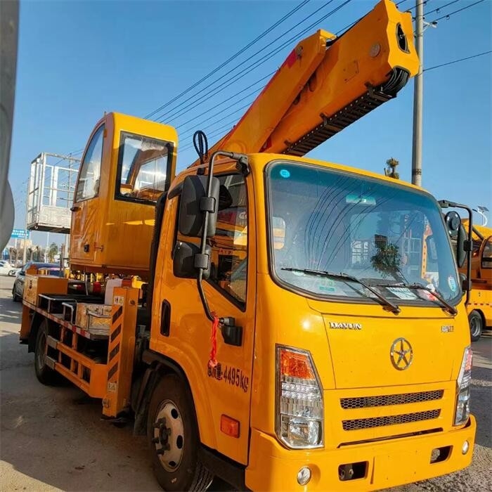 90 km/h velocità massima di piattaforma di lavoro aerea