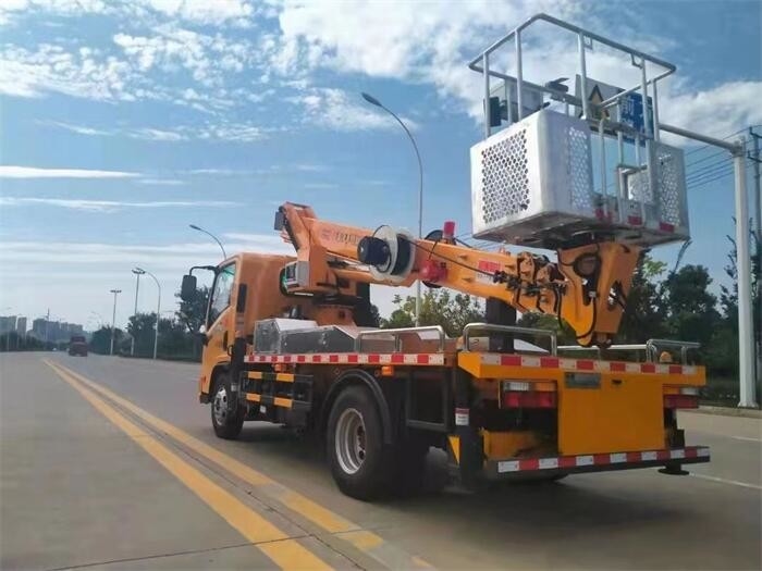 3.5T Piattaforma di lavoro aerea per carico dell'asse posteriore per camion - QuanChai Q23-132E60 Modello