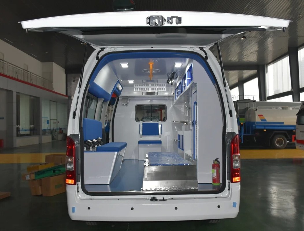 Ambulanze di emergenza LHD/RHD con pneumatici a trazione 195/75R16LT