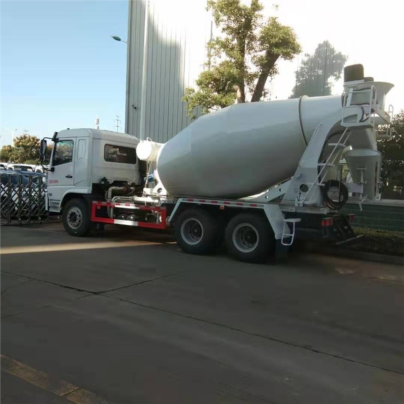 Camion per calcestruzzo Euro 3 ad alte prestazioni con cilindrata di 9726 ml per operazioni fluide