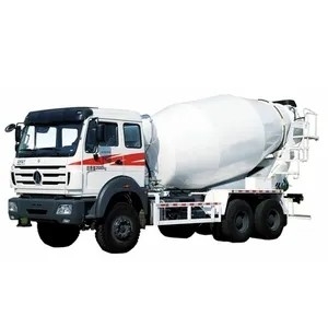 8*6 Grandi camion di cemento velocità in avanti 2 inverso SINOTRUK HOWO Camion miscelatore di cemento per la costruzione
