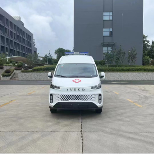 Mini Ambulance Tipo 3 Potenza nominale 103KW Velocità massima 145km/h