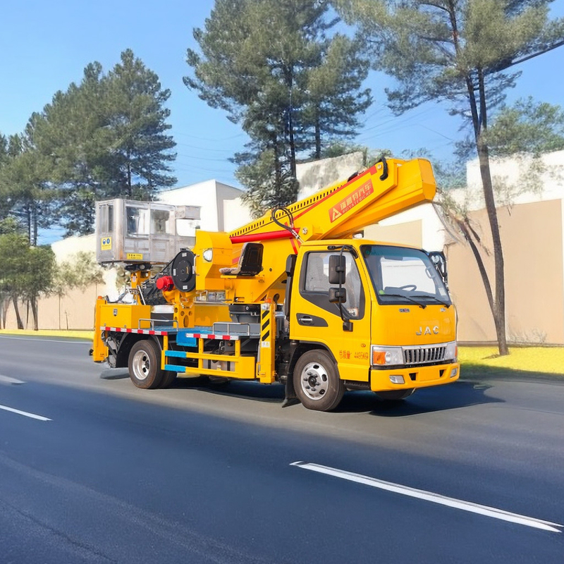 25m Diesel Aerial Work Platform Truck 2 assi con pompa di emergenza V anteriore e V posteriore
