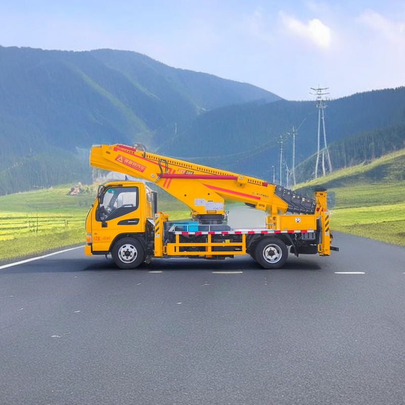Camione JAC con piattaforma di sollevamento 1000 kg Peso di sollevamento 5 velocità cambio manuale 13,5m raggio operativo