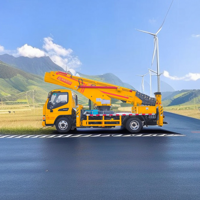 Isuzu 85KW Aerial Working Truck Bucket Trucks 200kg Carico 5 velocità manuale Esagonale Jib Strobe Light