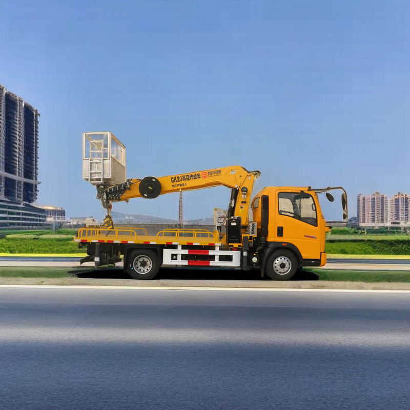360o Rotation 21m Telescopic Boom Aerial Work Platform Camion con cabina a due file