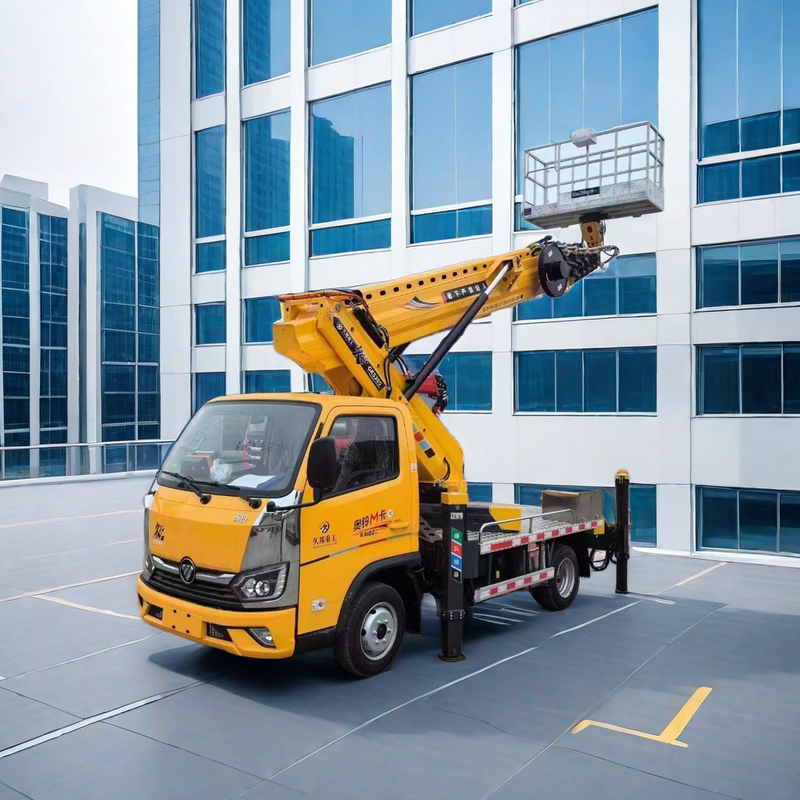 Base rotabile 3360 mm Foton Truck Piattaforma aerea montata 95km/h Truck di lavoro aereo