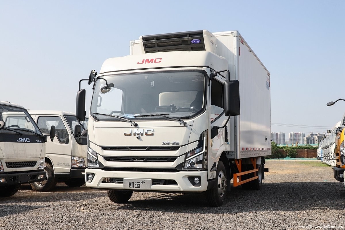 Famous Jmc Light Refrigerated Truck 4x2 Truck per il trasporto di cibo surgelato in vendita