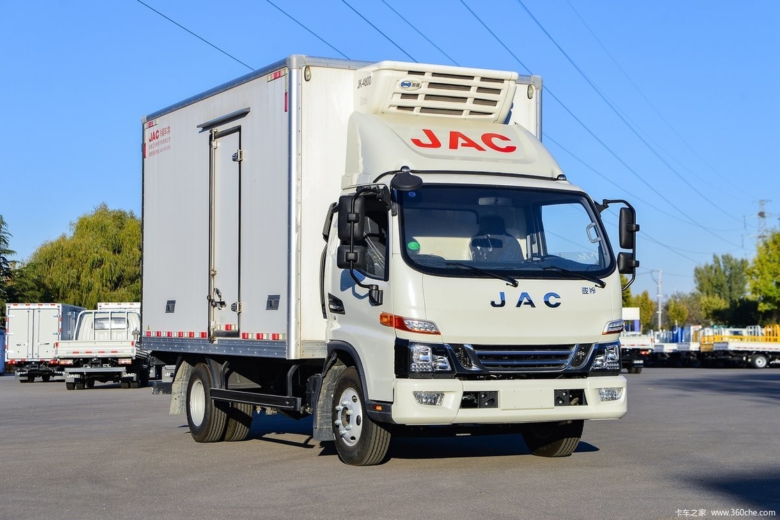 Furgone di raffreddamento Dongfeng 4x2 6x4 Furgoni di ambulanze 10 tonnellate -5 a -15 gradi