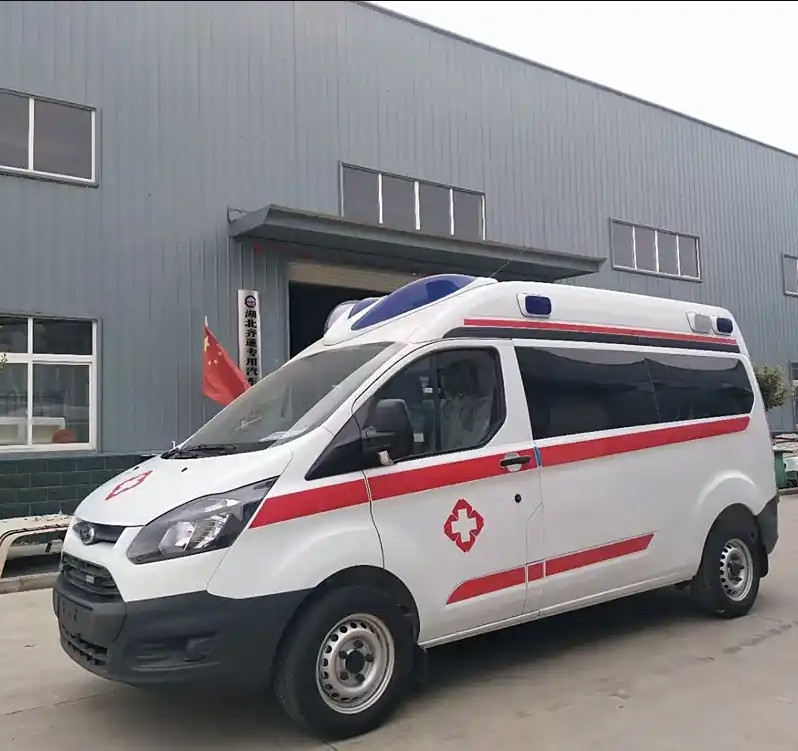 4*2 Ford 5+1 Trasmissione di emergenza Ambulanza