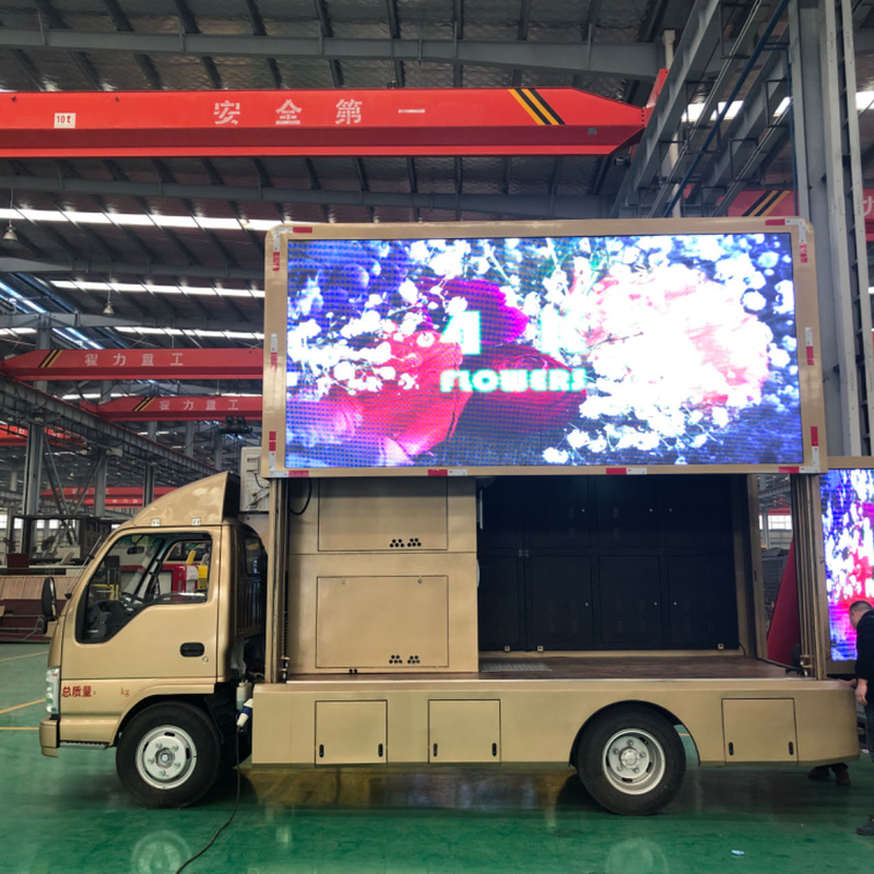 Isuzu 4×2 P6 Digital LED Billboard Truck 192*192mm 3 lati Alta luminosità