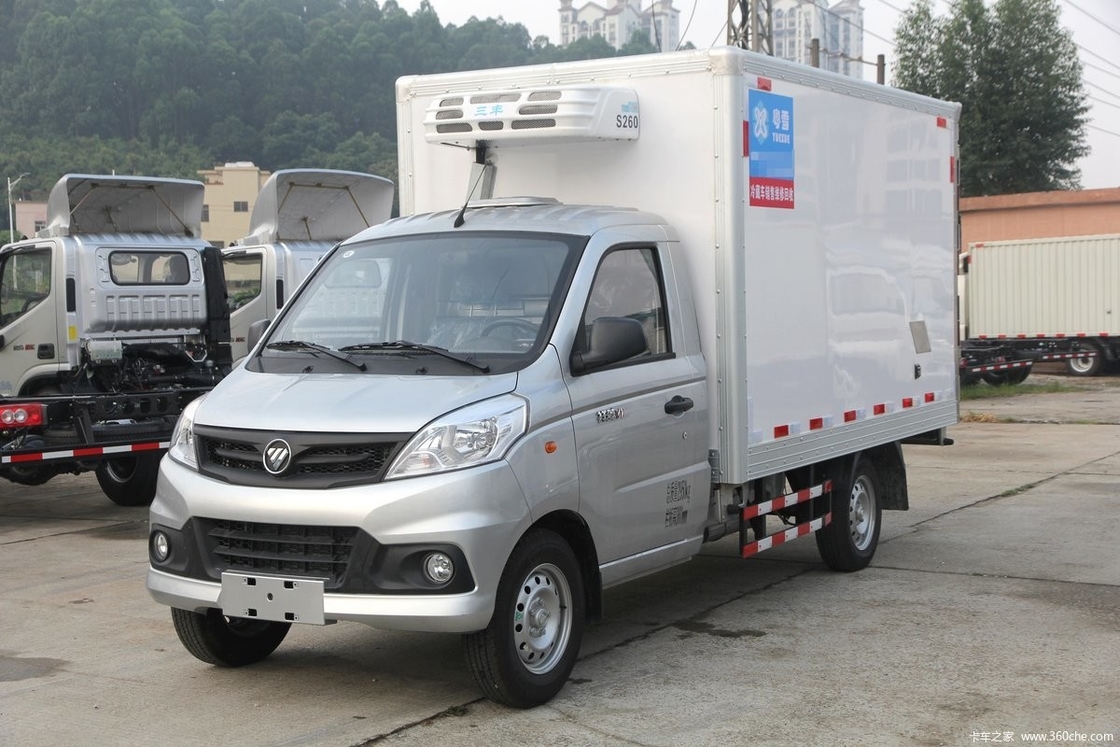 2 tonnellate del camion refrigerato di Foton della benzina di tipo congelatore refrigerato Van del combustibile