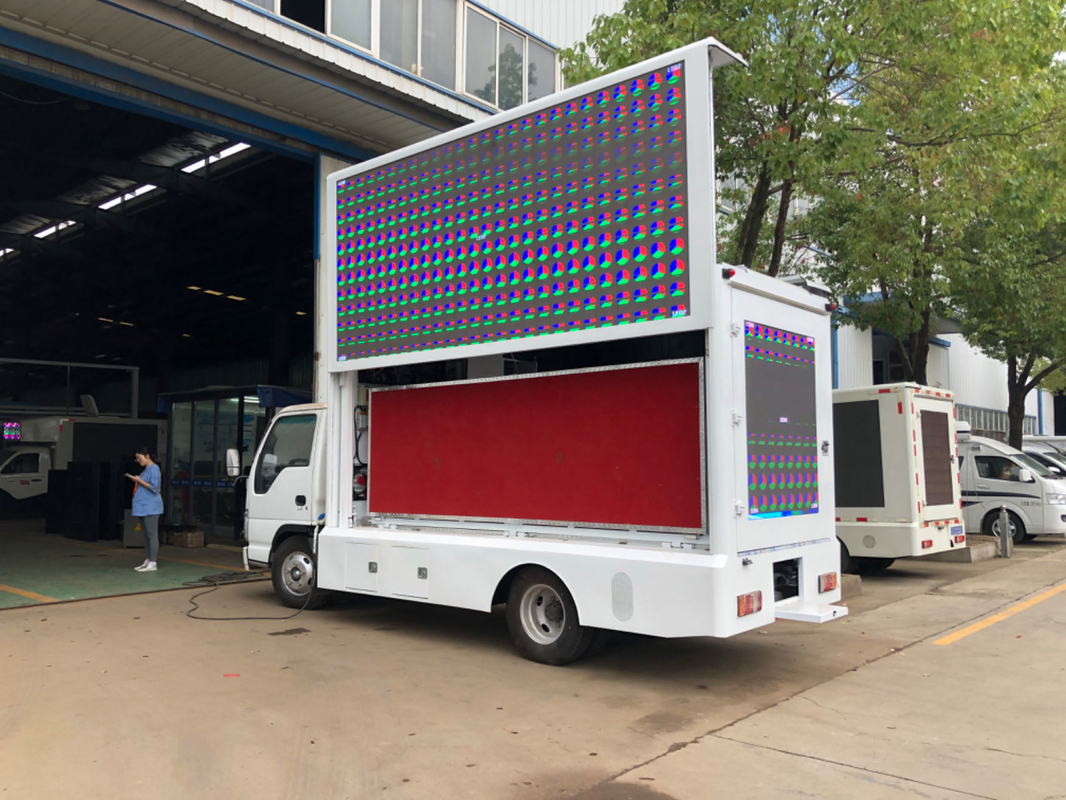 Isuzu 4*2 Euro 5 Led Display Box Truck Mobile Led Screen Billboard Truck Pubblicità Led Truck In vendita