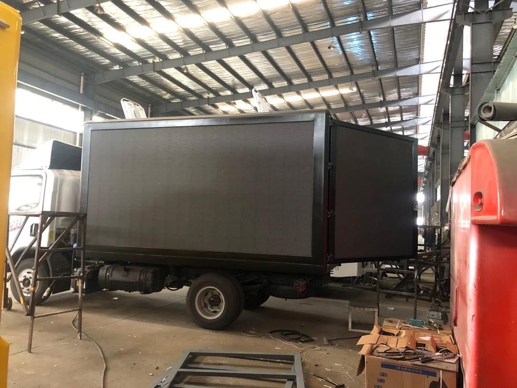Camion pubblicitario a LED Roving Giappone Marca 4,2m Piccolo camion mobile a LED