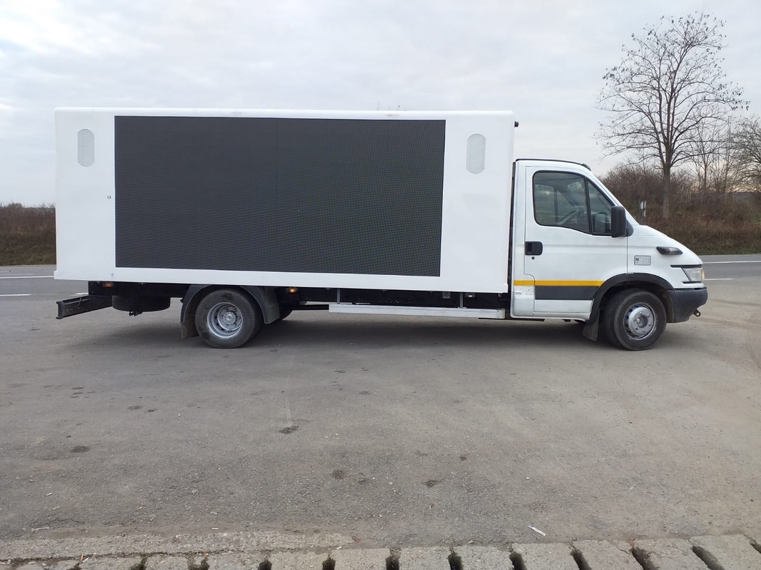 Marca cinese Auto pubblicitaria mobile P4 P5 P6 P8 P10 LED display truck