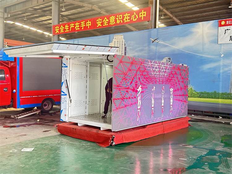 Outdoor Waterproof Mobile Truck Trailer Van schermo a led P4 Led Video pannello murale per la pubblicità musicale Festival display